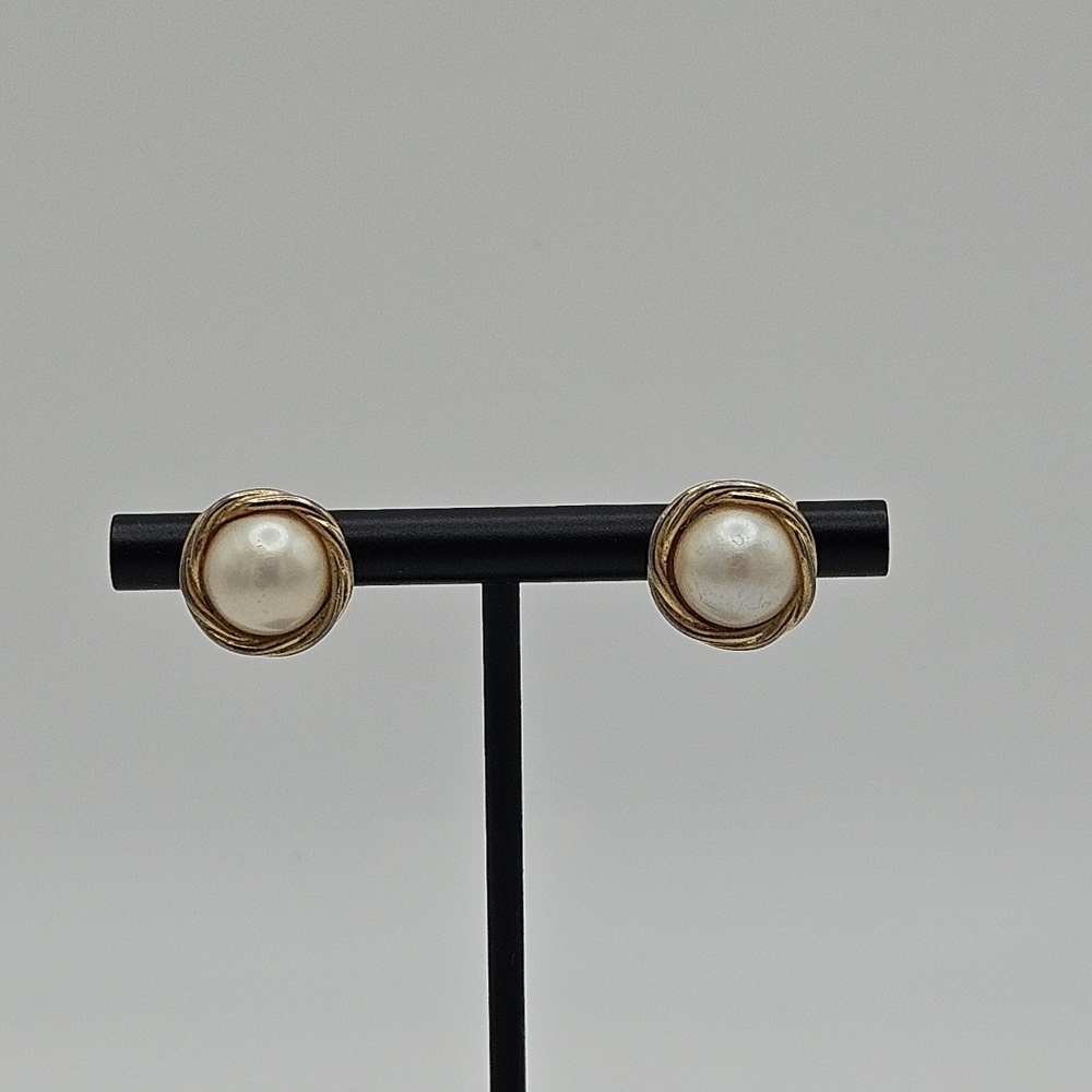 faux pearl stud earrings with gold tone border